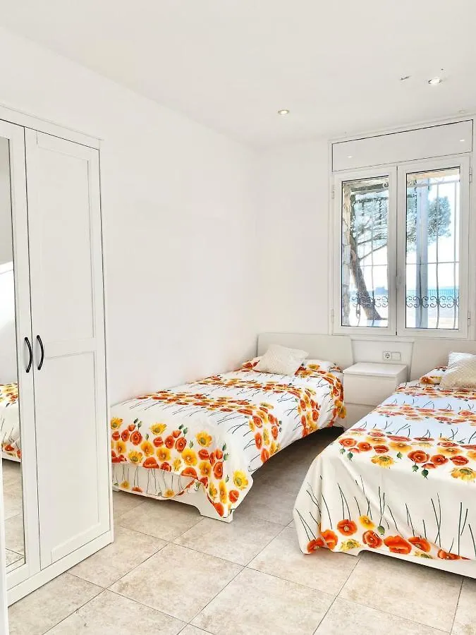 Appartement Devant La Plage 로지즈 아파트
