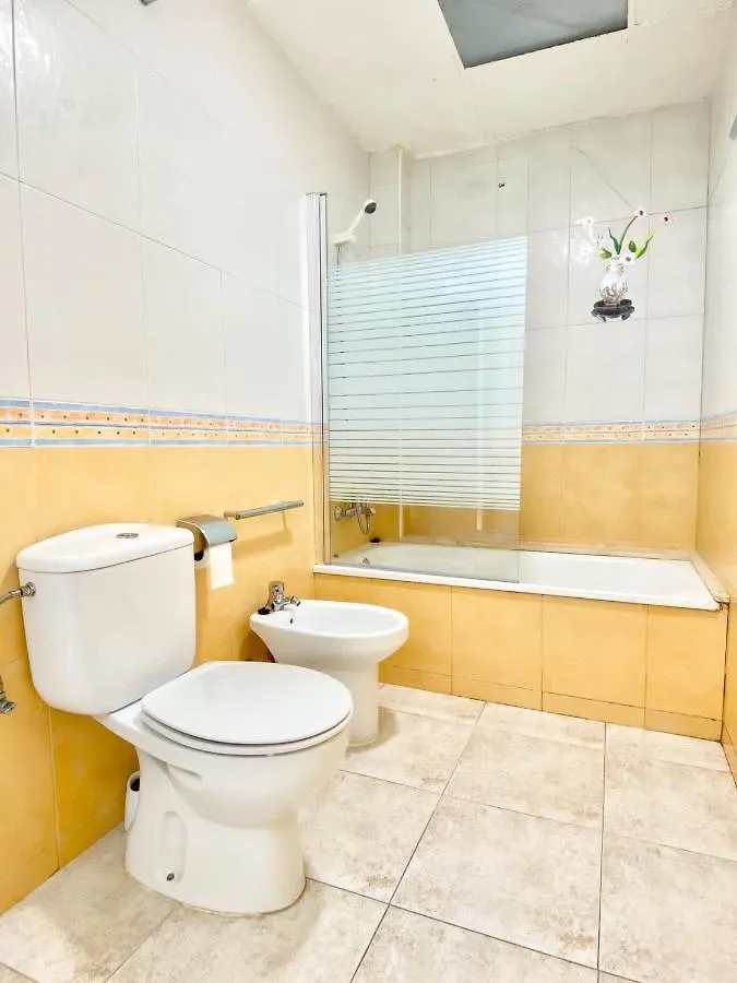Apartment Appartement Devant La Plage Roses Spain